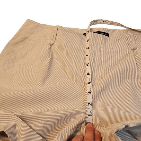 Gap Roll-Up Pinstripe Stretch Shorts Women's Size 10 Button Accents Double Hook - Picture 11 of 14